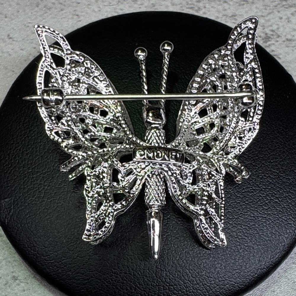 Monet Vintage 2 Dimensional Silvertone Butterfly Brooch 1.5” - Picture 2 of 5